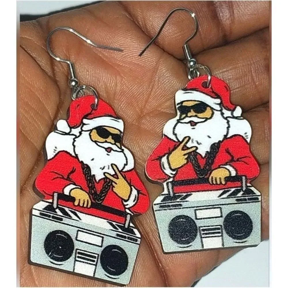 Super cute festive holiday earrings